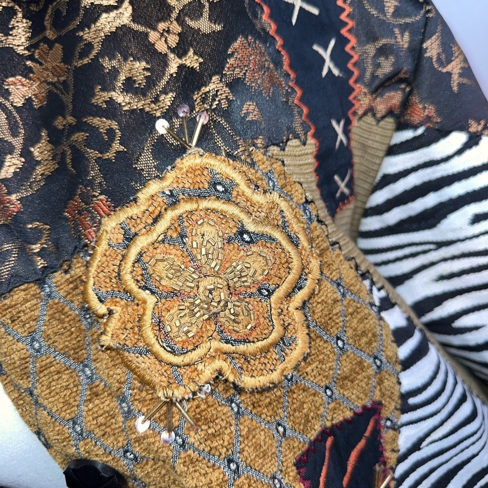 Vintage Statement Piece Button-Up Jacket With Flo… - image 4